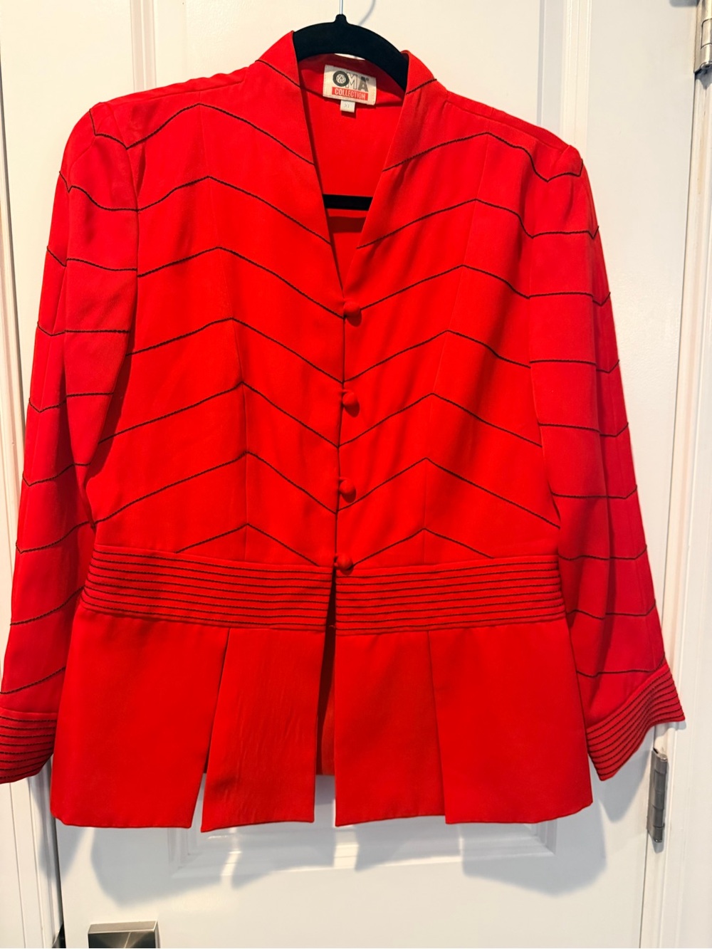 Vintage-Inspired Red Chevron Blazer with Pleated Waist